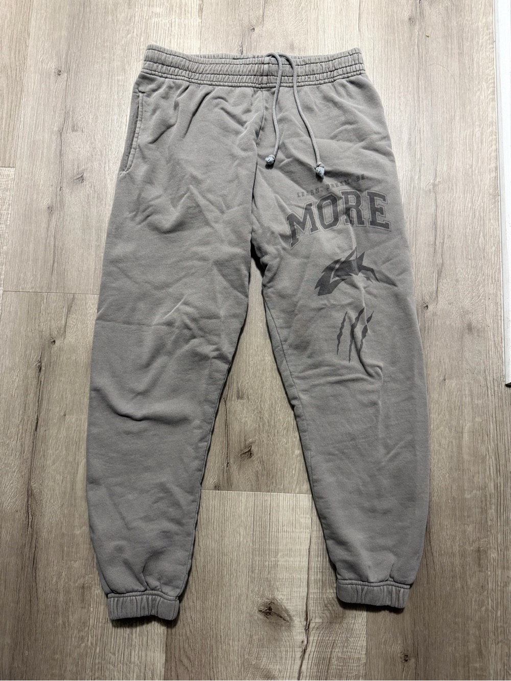 Alphalete Men's Gray Drawstring Jogger Pants
